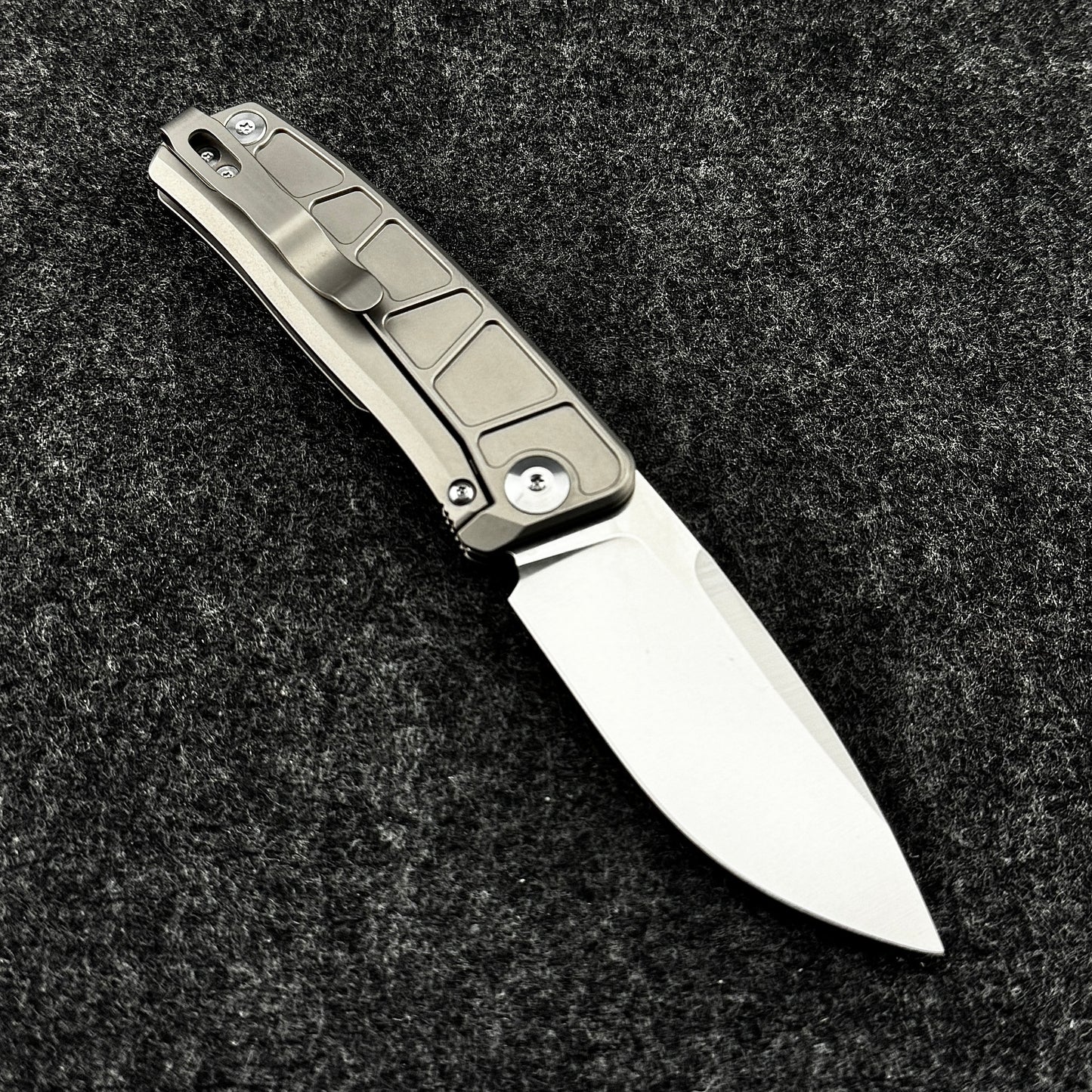 Redshift | Mining Pattern & Thumb Stud